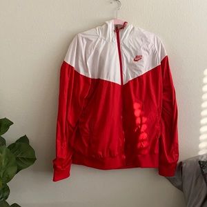 Nike raincoat/waterproof.